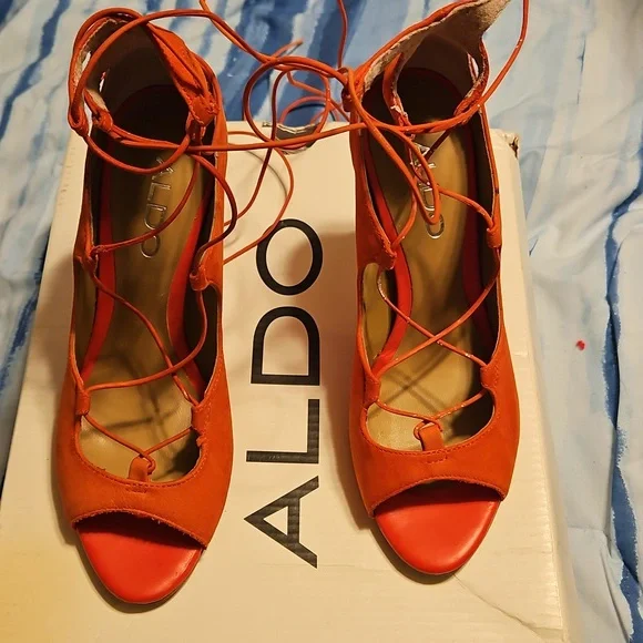 Size 6, ALDO Burnt Orange Lace Up 4inch Sandal - Picture 1 of 4